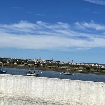 La Seixalia, Charme E Grande Terraco * Сейшал